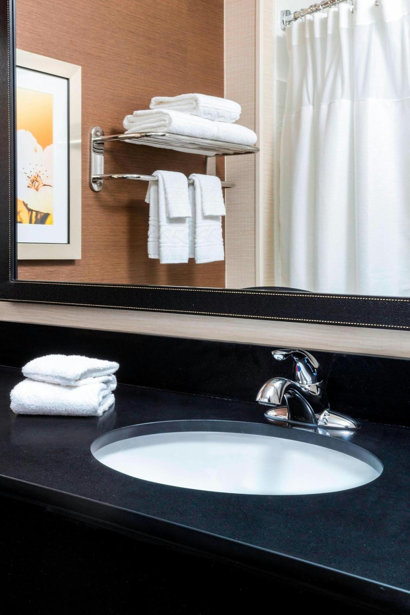 Fairfield Inn & Suites Kansas City Lee'S Summit Buitenkant foto